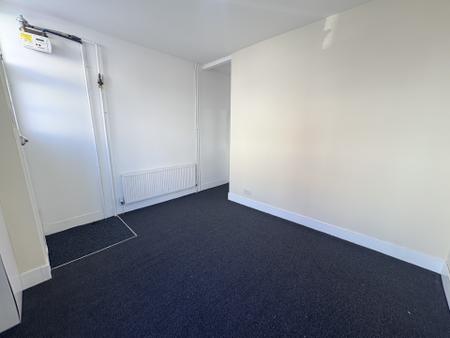 2 bedroom Terraced House to let in Newcome Road, Portsmouth, PO1