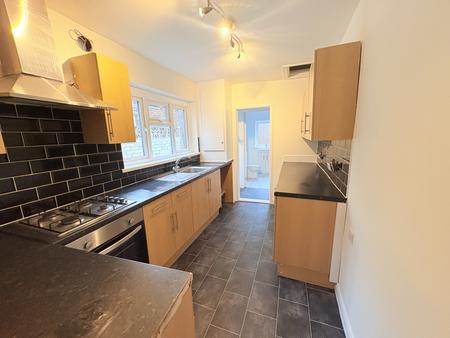2 bedroom Terraced House to let in Cuthbert Road, Fratton, Portsmouth, PO1