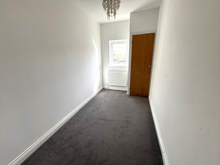 2 bedroom Flat to let in Fratton Road, Fratton, Portsmouth, PO1
