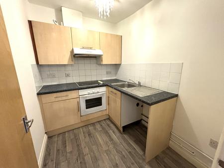 2 bedroom Flat to let in Fratton Road, Fratton, Portsmouth, PO1