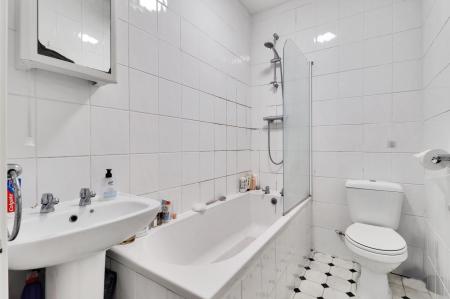 1 bedroom Flat for sale in Meadow Hill Road, Tunbridge Wells, TN1