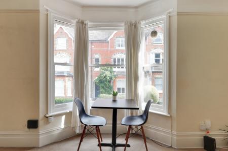 1 bedroom Flat for sale in Meadow Hill Road, Tunbridge Wells, TN1