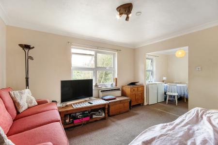1 bedroom Flat for sale in Molyneux Park Road, Tunbridge Wells, TN4