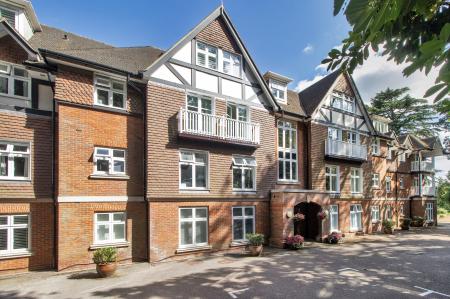 2 bedroom Apartment for sale in Marnock House, Kingswood Road, Tunbridge Wells, TN2