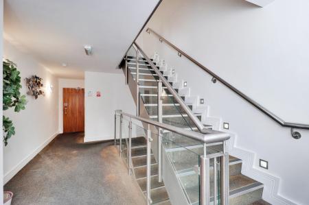 2 bedroom Apartment for sale in Marnock House, Kingswood Road, Tunbridge Wells, TN2