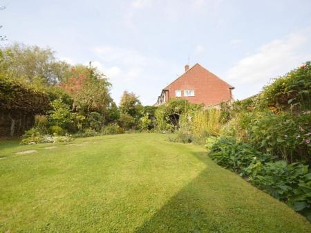 3 bedroom Semi-detached house to let in Chieveley Drive, Tunbridge Wells, TN2