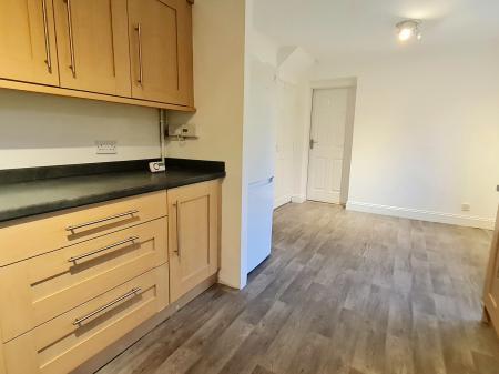 3 bedroom Semi-detached house to let in Chieveley Drive, Tunbridge Wells, TN2