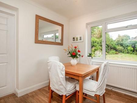3 bedroom Semi-detached house to let in Chieveley Drive, Tunbridge Wells, TN2