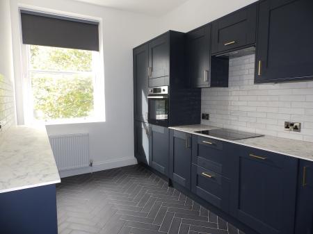 3 bedroom Flat to let in Mount Pleasant Avenue, Tunbridge Wells, TN1