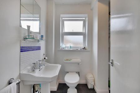 1 bedroom Flat for sale in Kirkdale Road, Tunbridge Wells, TN1