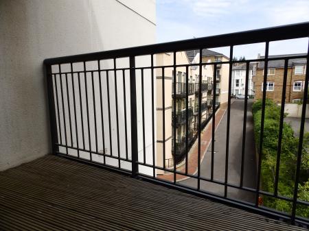 2 bedroom Flat for sale in Church Road, Tunbridge Wells, TN1