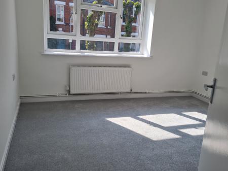 2 bedroom Flat to let in Grove Hill Road, Tunbridge Wells, TN1