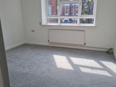 2 bedroom Flat to let in Grove Hill Road, Tunbridge Wells, TN1
