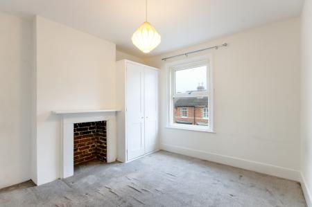 2 bedroom Terraced House for sale in Silverdale Road, Tunbridge Wells, TN4