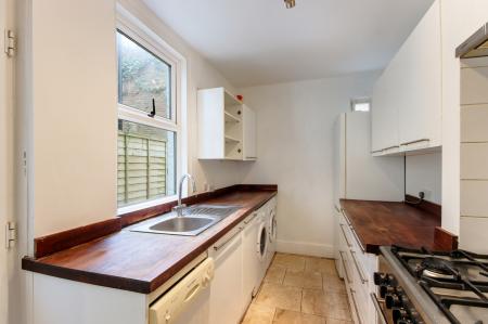 2 bedroom Terraced House for sale in Silverdale Road, Tunbridge Wells, TN4