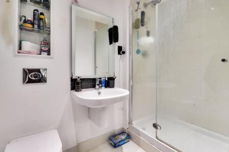 2 bedroom Flat for sale in Kingswood Road, Tunbridge Wells, TN2