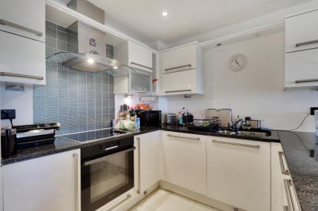 2 bedroom Flat for sale in Kingswood Road, Tunbridge Wells, TN2