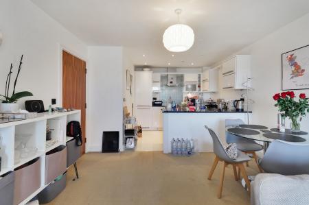 2 bedroom Flat for sale in Kingswood Road, Tunbridge Wells, TN2