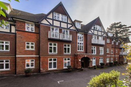 2 bedroom Flat for sale in Kingswood Road, Tunbridge Wells, TN2