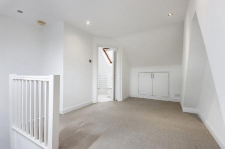 3 bedroom End of terrace house for sale in Napier Road, Tunbridge Wells, TN2