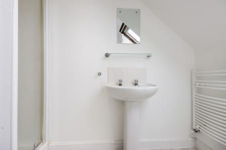 3 bedroom End of terrace house for sale in Napier Road, Tunbridge Wells, TN2