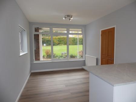 3 bedroom Detached house to let in Camden Park, Tunbridge Wells, TN2