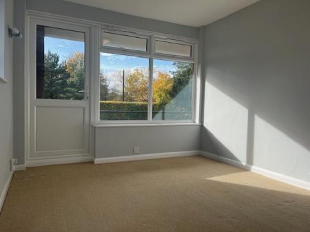 3 bedroom Detached house to let in Camden Park, Tunbridge Wells, TN2