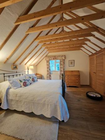 5 bedroom Detached house to let in Fir Toll Road, Mayfield, TN20