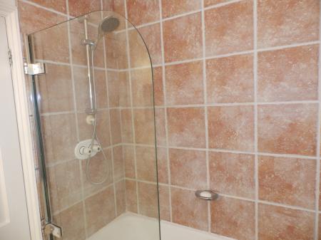 5 bedroom Detached house to let in Fir Toll Road, Mayfield, TN20