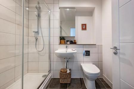 4 bedroom Semi-detached house to let in Grove Place, Tunbridge Wells, TN2