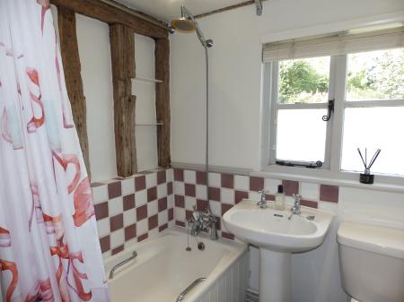 2 bedroom Terraced House to let in High Street, Ticehurst, TN5