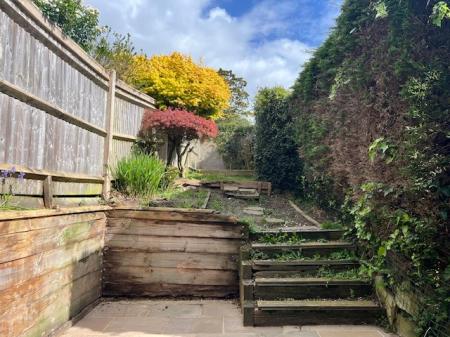 1 bedroom Terraced House to let in High Street, Ticehurst, TN5