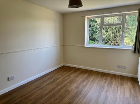 4 bedroom Detached house to let in Broad Oak Close, Tunbridge Wells, TN2
