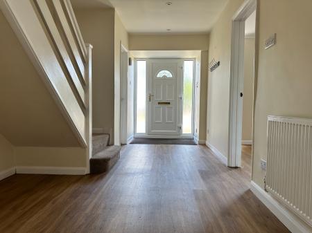 4 bedroom Detached house to let in Broad Oak Close, Tunbridge Wells, TN2