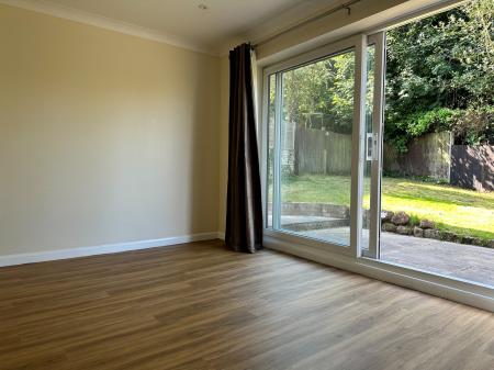 4 bedroom Detached house to let in Broad Oak Close, Tunbridge Wells, TN2