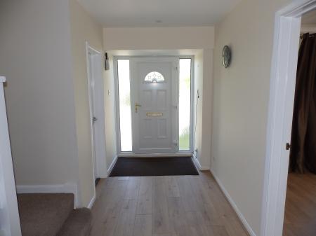 4 bedroom Detached house to let in Broad Oak Close, Tunbridge Wells, TN2