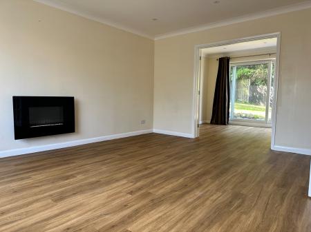 4 bedroom Detached house to let in Broad Oak Close, Tunbridge Wells, TN2