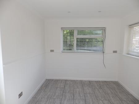 4 bedroom Detached house to let in Broad Oak Close, Tunbridge Wells, TN2