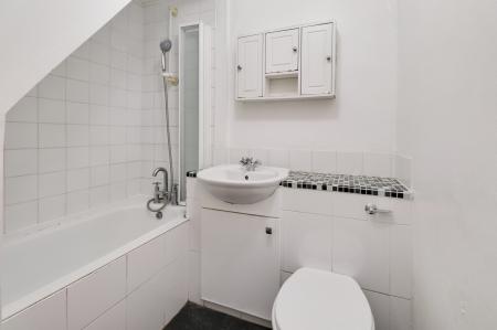 2 bedroom Terraced House for sale in Vernon Road, Tunbridge Wells, TN1