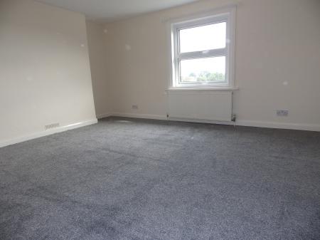 3 bedroom Flat to let in Hastings Road, Pembury, TN2