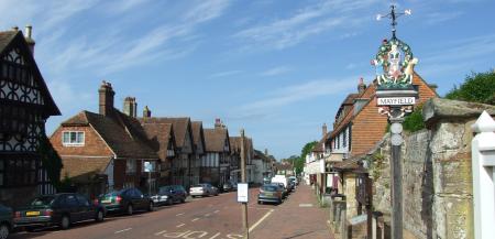 2 bedroom Terraced House to let in East Street, Mayfield, TN20