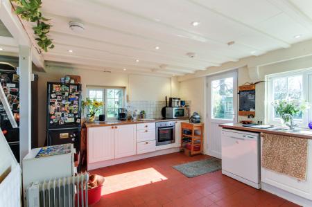 3 bedroom Cottage for sale in Mill Lane, Mark Cross, Crowborough, TN6