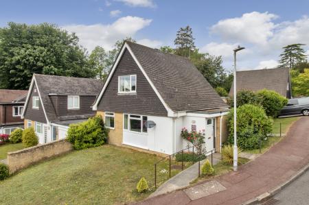 2 bedroom Detached house for sale in Grampian Close, Tunbridge Wells, TN2