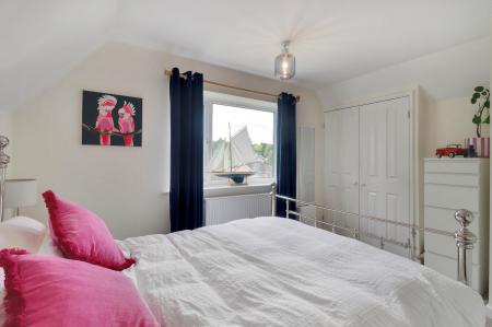 2 bedroom Detached house for sale in Grampian Close, Tunbridge Wells, TN2