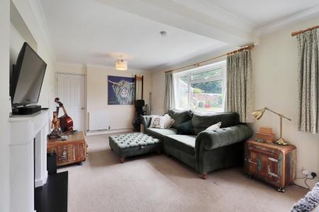 2 bedroom Detached house for sale in Grampian Close, Tunbridge Wells, TN2