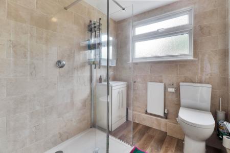 2 bedroom Detached house for sale in Grampian Close, Tunbridge Wells, TN2