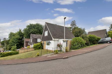 2 bedroom Detached house for sale in Grampian Close, Tunbridge Wells, TN2