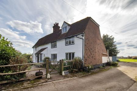 5 bedroom Detached house for sale in Darman Lane, Paddock Wood, TN12