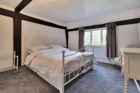 5 bedroom Detached house for sale in Darman Lane, Paddock Wood, TN12