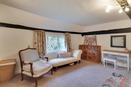 5 bedroom Detached house for sale in Darman Lane, Paddock Wood, TN12